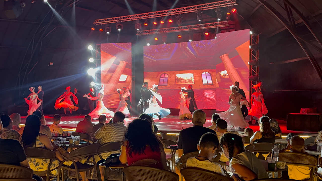 Sport & Freizeit Adalya Elite Lara