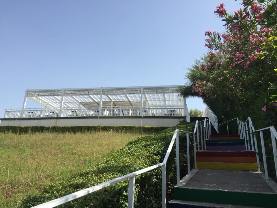 Strandbar Can Garden Resort