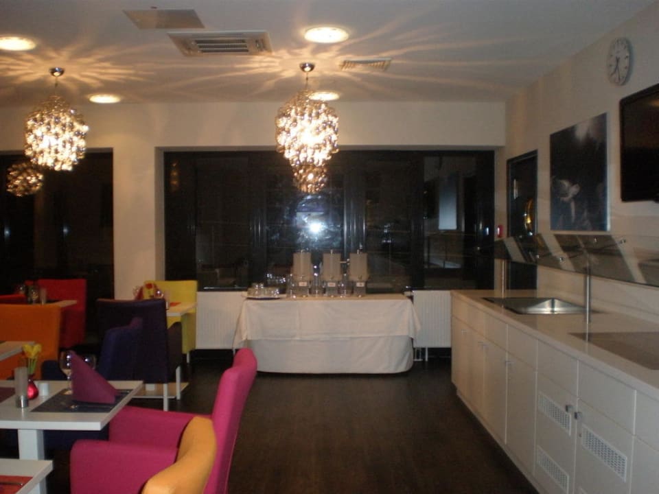 Zugang zum Restaurant Friendly Cityhotel Oktopus