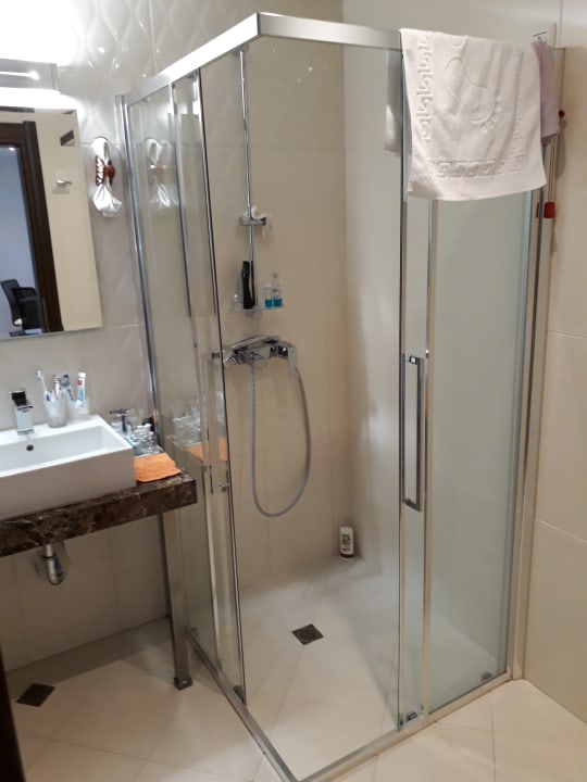 Zimmer Galeon Residence Spa