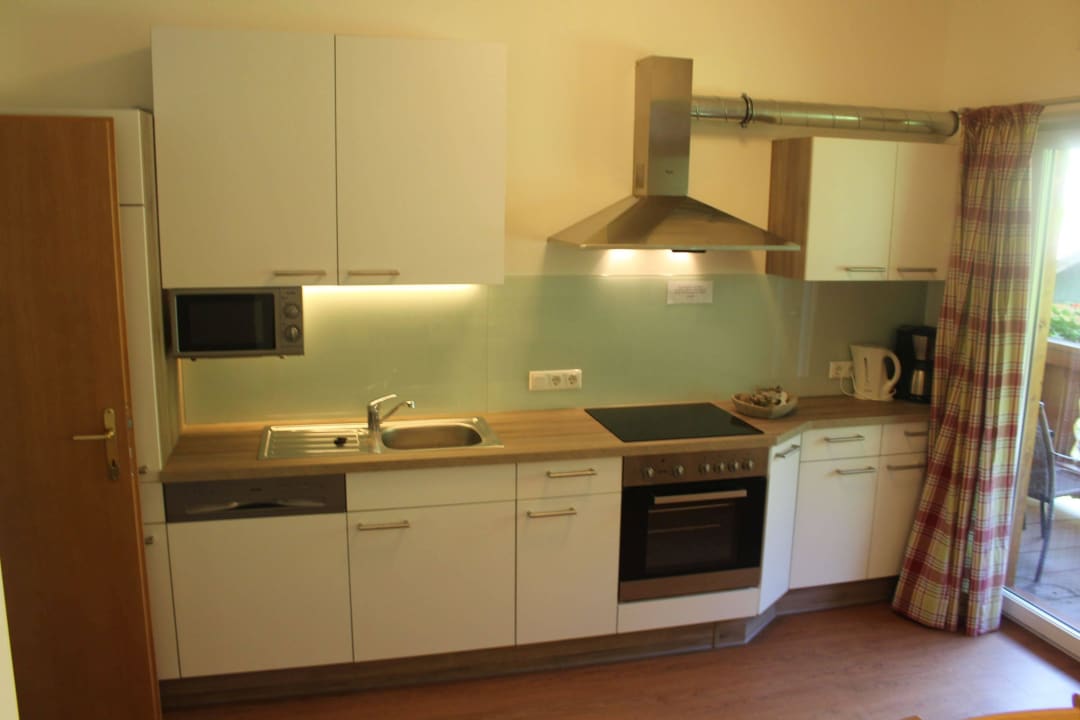 Küche obere Wohnung Chalet Rehlein