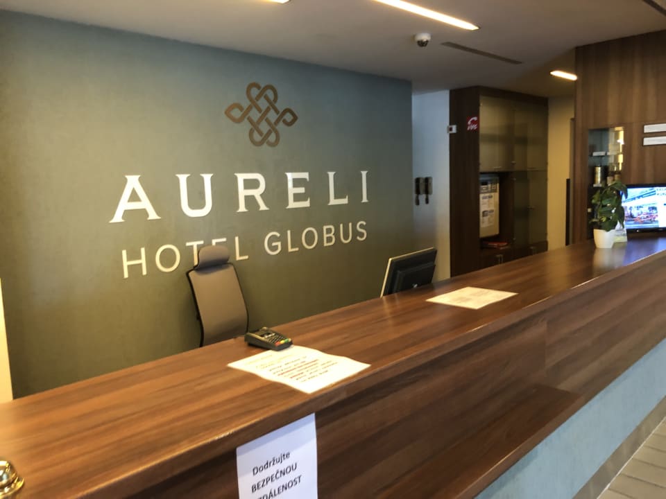Lobby Hotel Globus