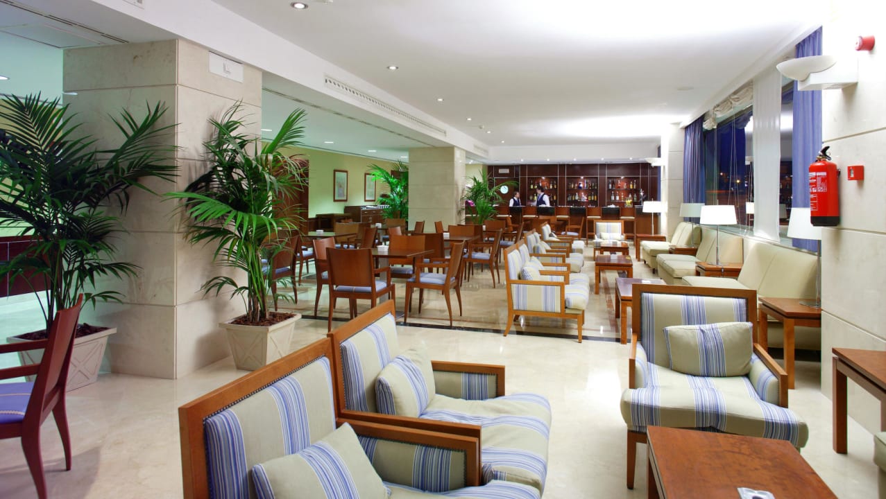 Cafetería Hotel Ilunion Málaga