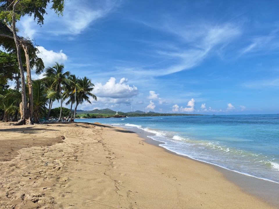 Strand Playabachata Hotel