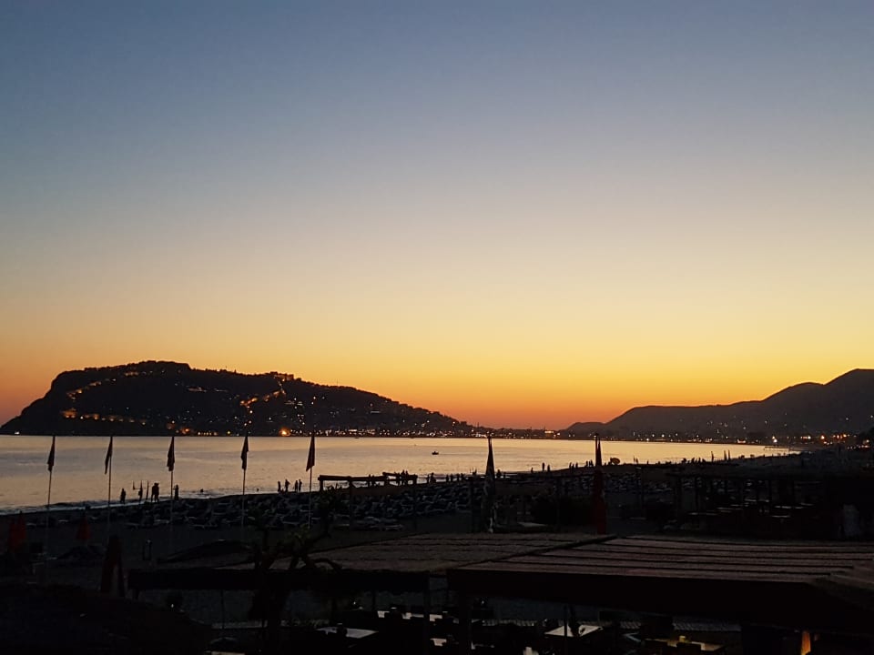 Strand Grand Atilla Hotel