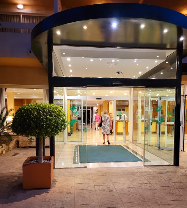 Lobby Valentin Reina Paguera