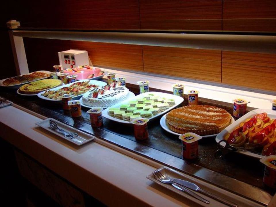 Desserbuffet 02 The Orangers Beach Resort and Bungalows