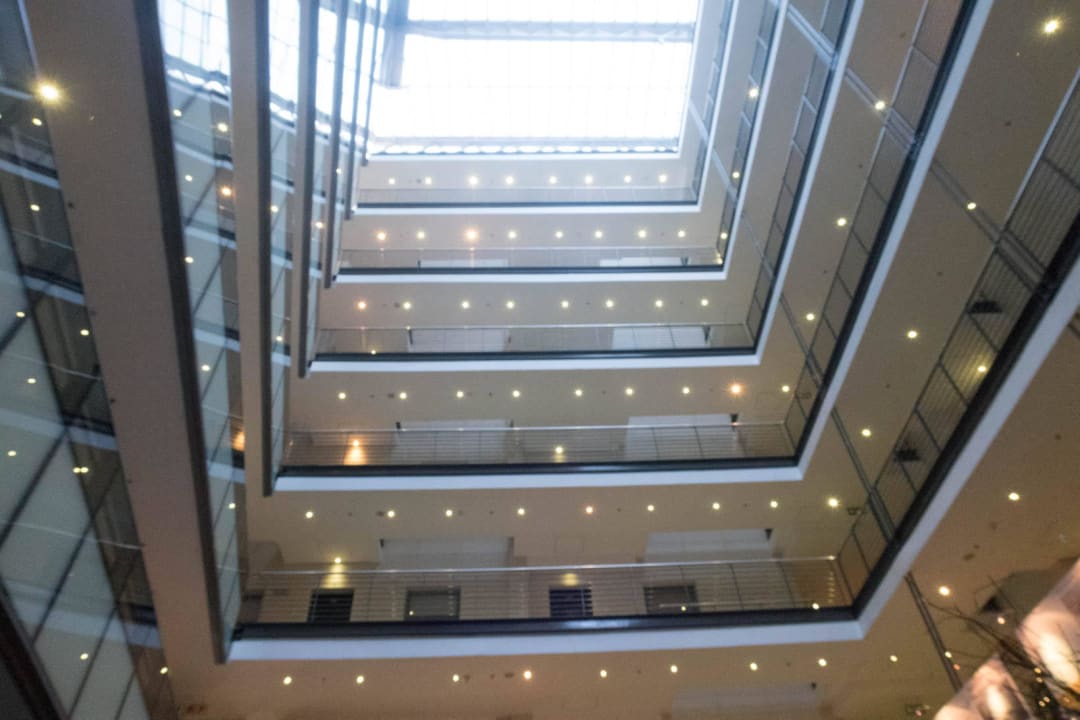 Blick von der Lobby nach oben Mandela Rhodes Place Hotel & Spa