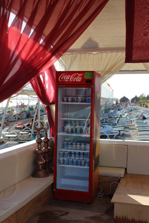 Kühlschränke mit Buttermilch direkt am Strand! Dobedan Exclusive Hotel And Spa