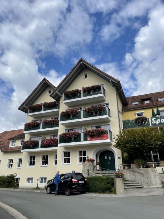 Außenansicht Landhaus Sponsel-Regus