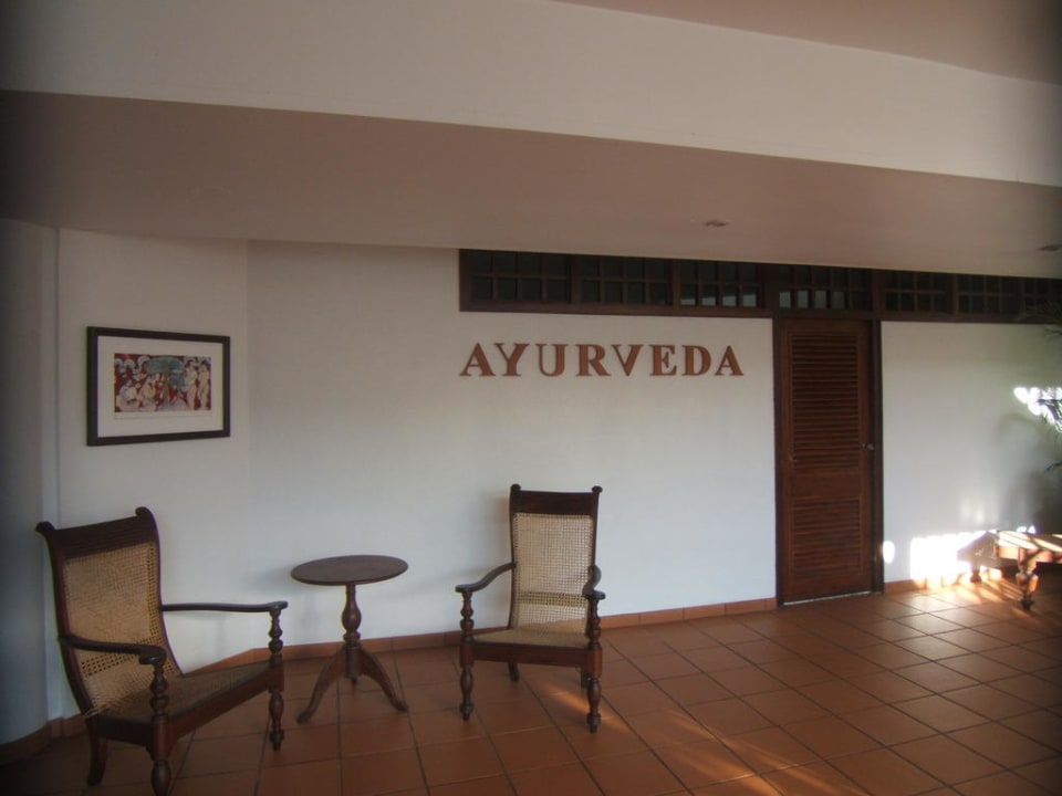 Eingang ins Ayurveda-Zentrum Hotel Lanka Princess Ayurveda