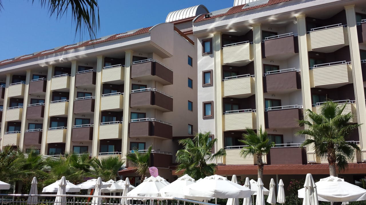 Hotelgebäude Hane Family Resort