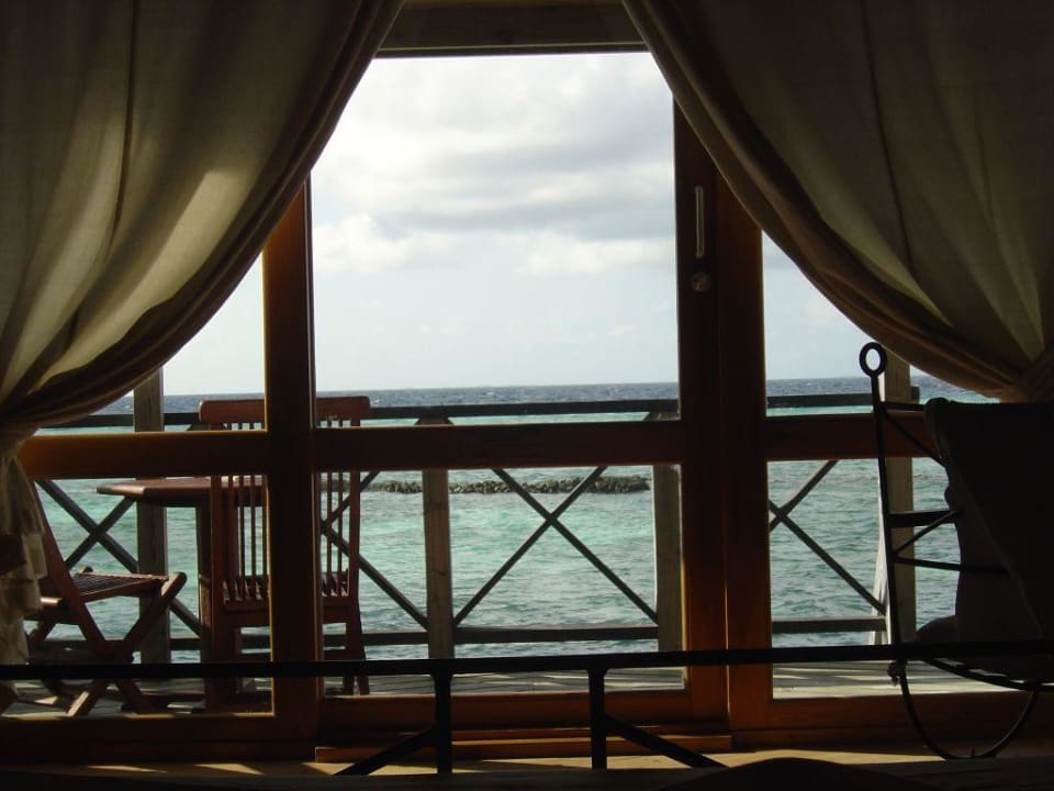 Blick vom Bett Kuredu Island Resort & Spa