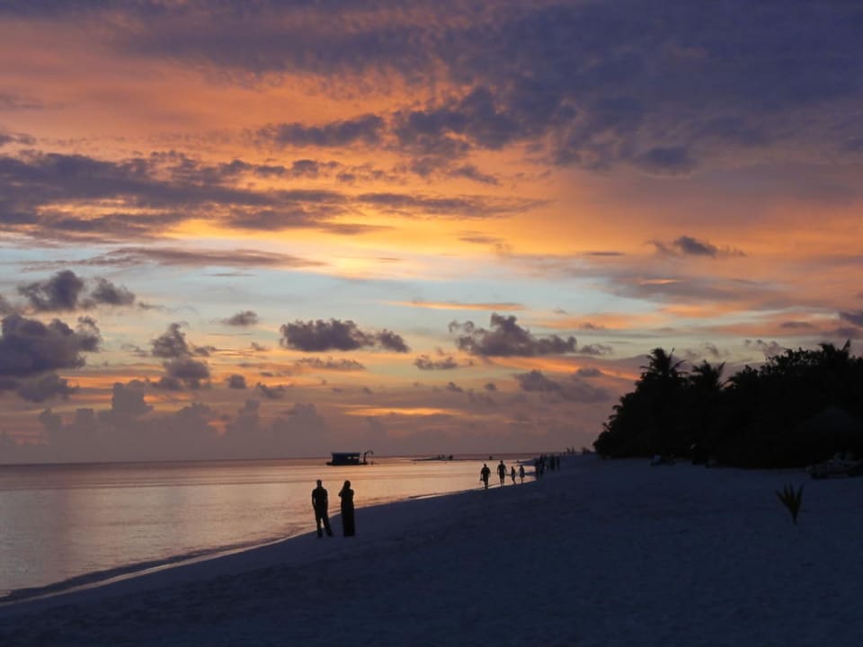 Sonnenuntergang Jacuzzi Beach Villa Kuredu Island Resort & Spa