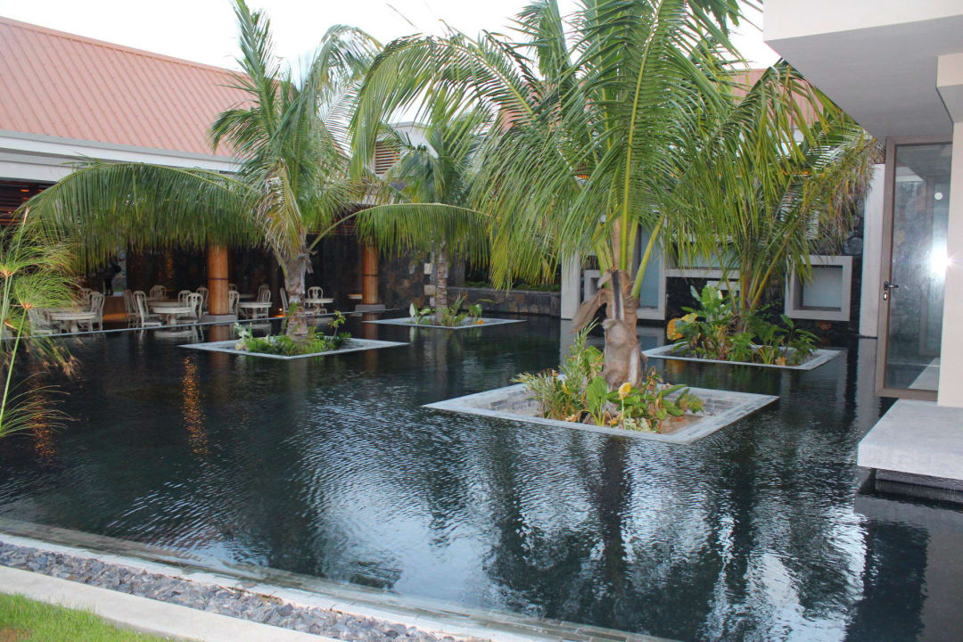 Wunderschön Crystals Beach Resort Belle Mare, a member of Radisson Individuals