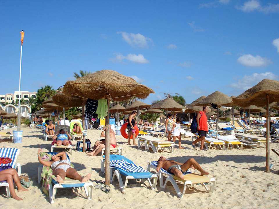 Strand vormittags Hotel Paradis Palace