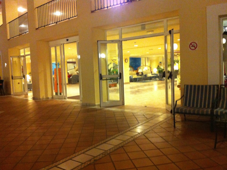 Blick von der Terrasse in die Hotelhalle Hotel Riu Gran Canaria