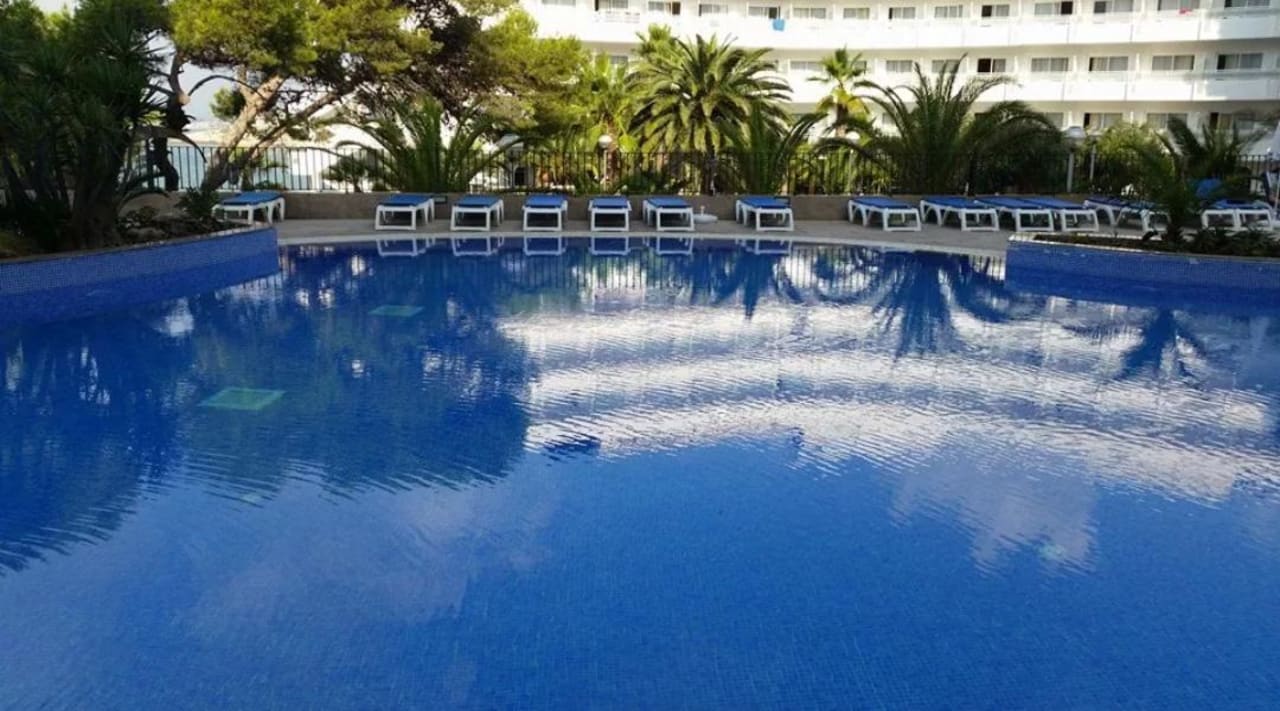 Nebenhaus Pool Hotel Best Negresco