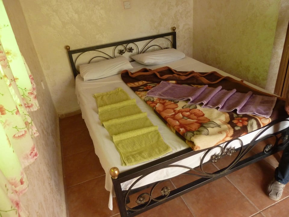 Einzelzimmer beengt Hotel Bedouin Moon Village