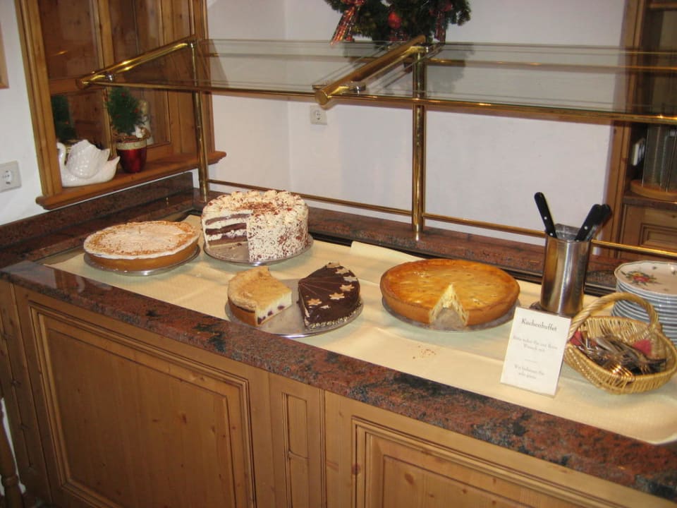Nachmittägliches Kuchenbuffet  Wellnesshotel Forsthaus Auerhahn