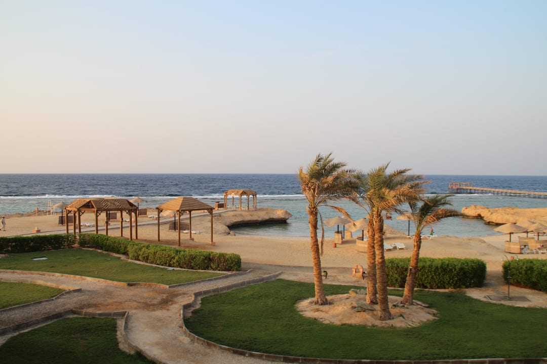 Mit Blick zum Strand Radisson Blu Resort, El Quseir