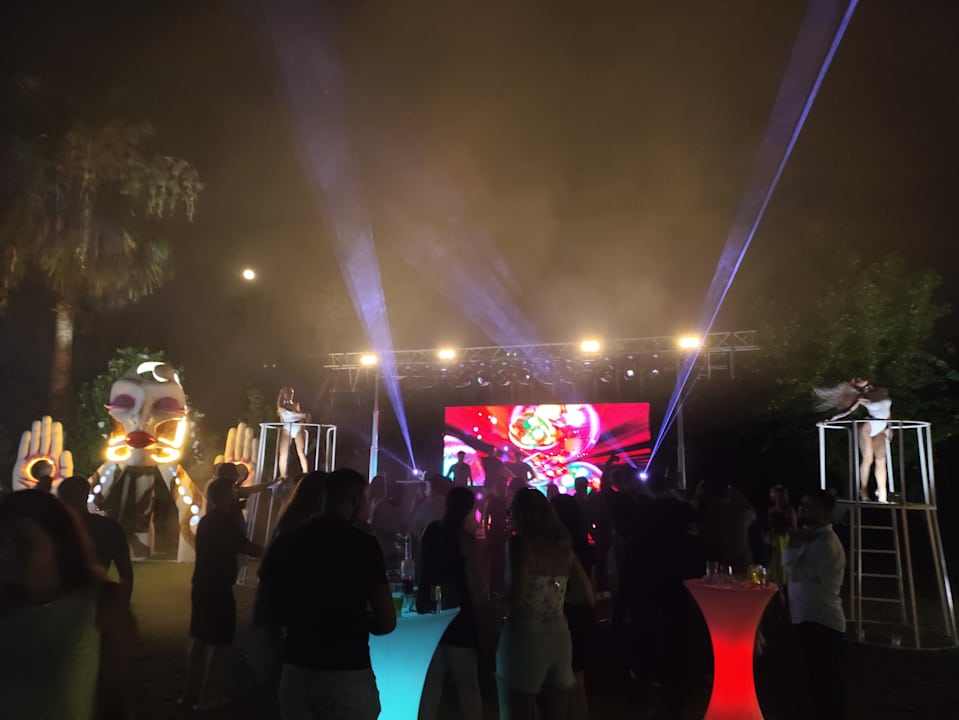 Sport & Freizeit Royal Seginus