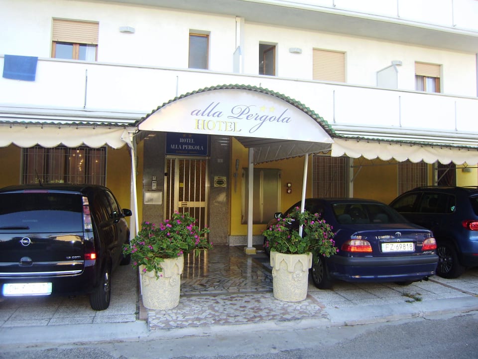 Hoteleingang Hotel alla Pergola