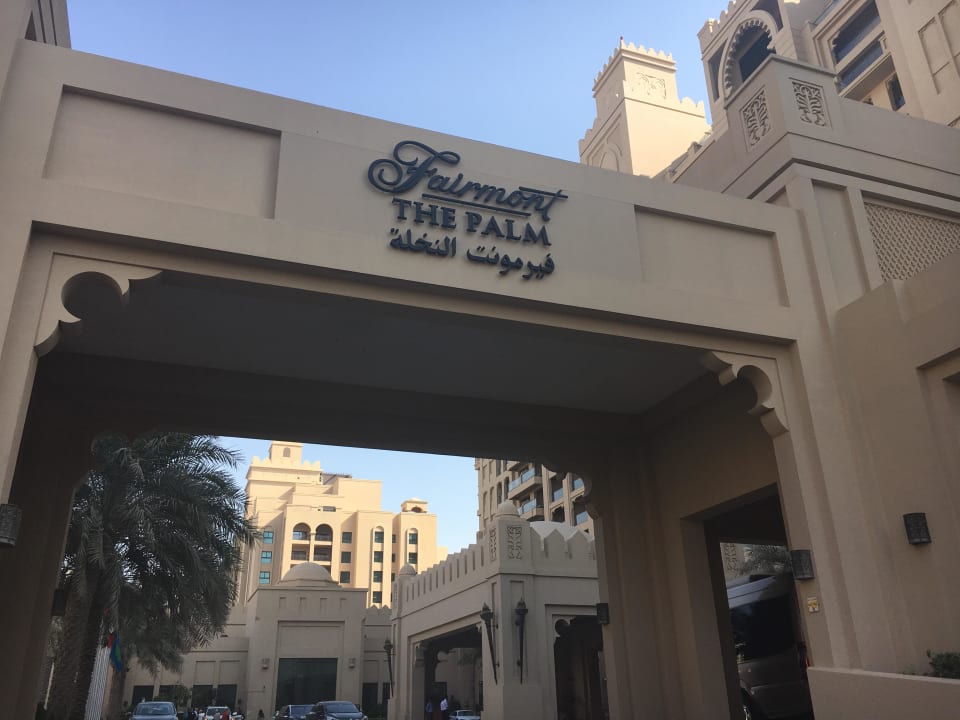 Eingang Fairmont The Palm