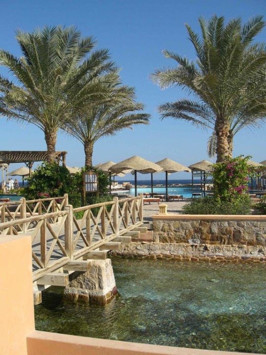 Weg zum Pool Radisson Blu Resort, El Quseir