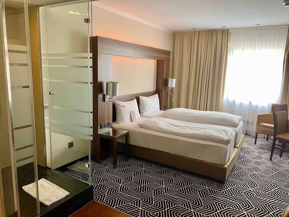 Zimmer Flemings Hotel Frankfurt Main-Riverside