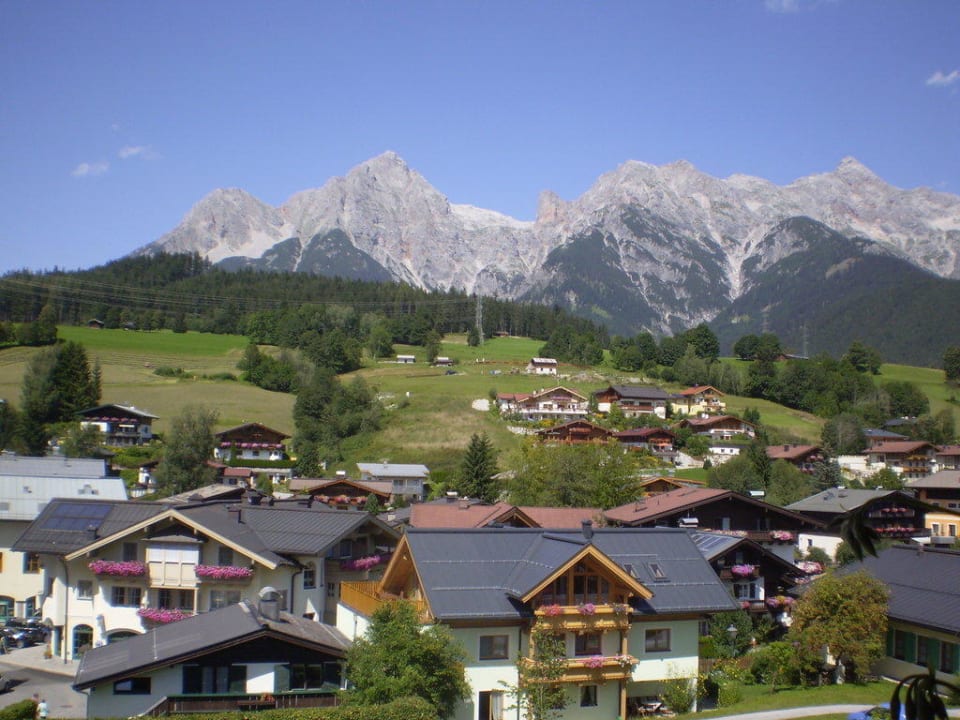 Der Ausblick von unserem Balkon Pension Pinzgauer Hof