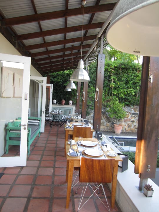 Frühstücksterrasse Four Rosmead Boutique Guesthouse