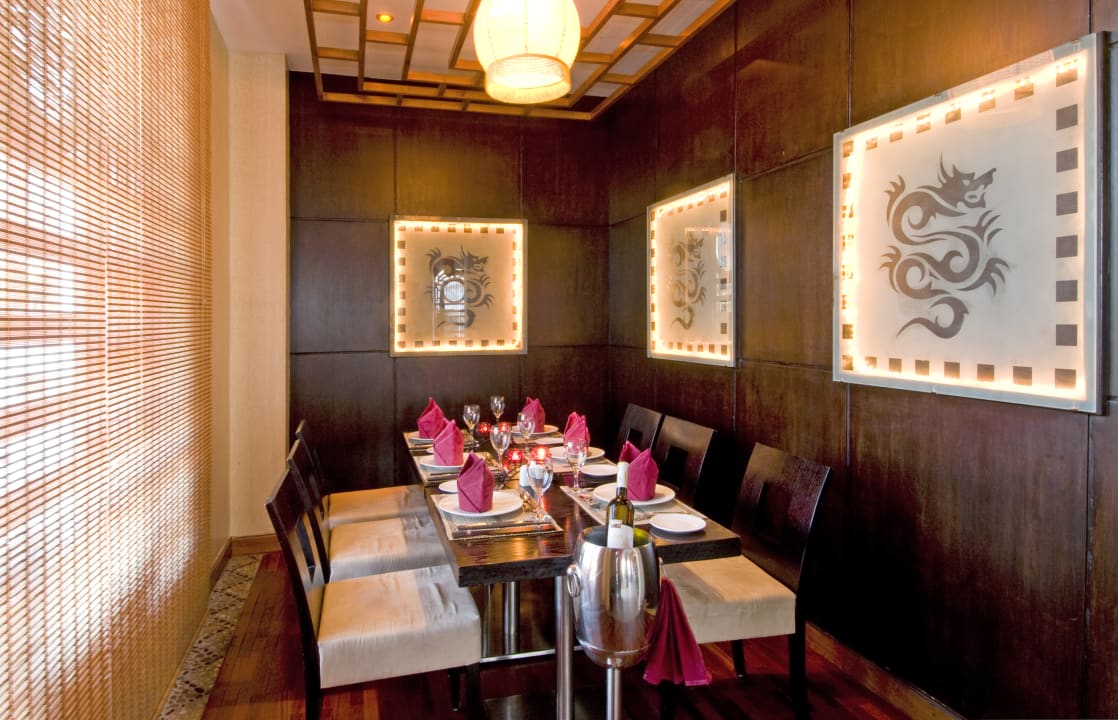 Restaurant Dreams Vacation Resort