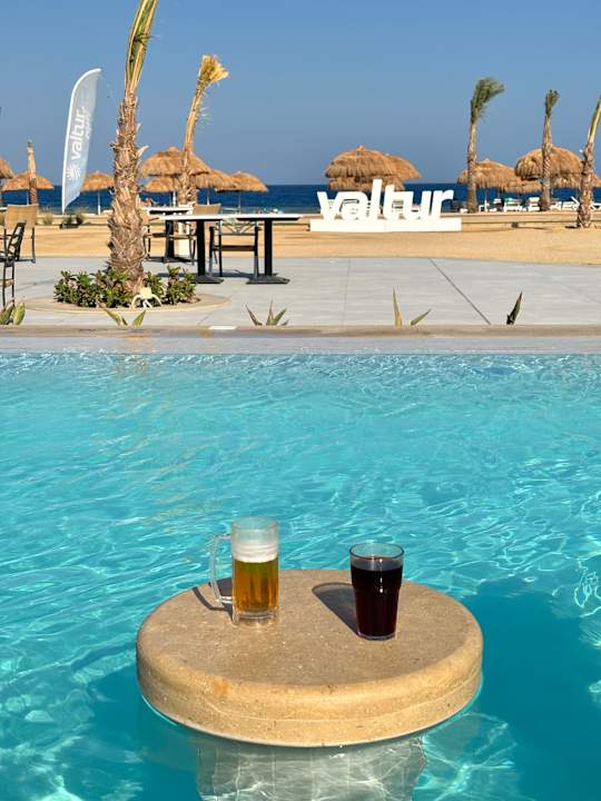 Pool Sentido Reef Oasis Suakin