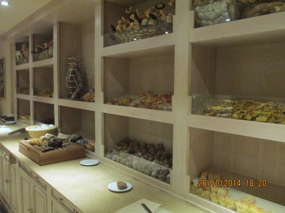 Beim Bäcker um die Ecke :-) Makadi Spa - Adults only