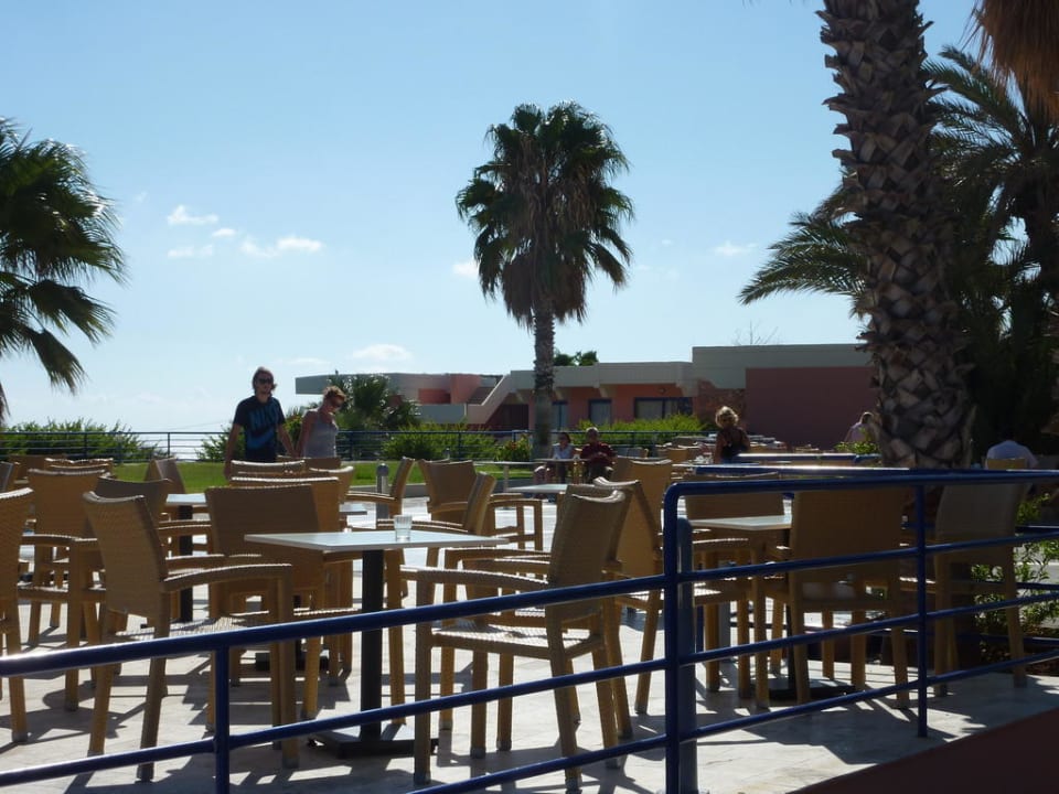 Terrasse vom Restaurant Kresten Palace Hotel