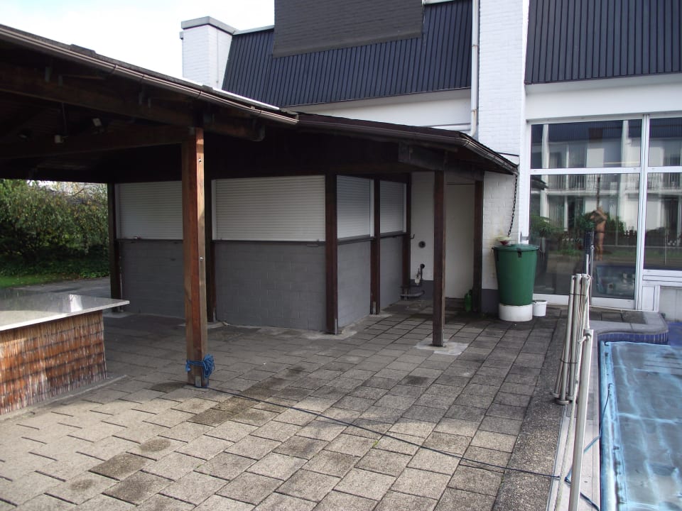 Grillecke Leonardo Hotel Düsseldorf Airport - Ratingen