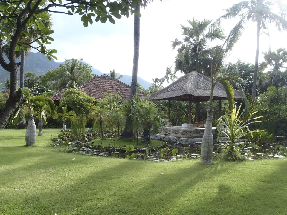 Gepflegter Garten Hotel Matahari Beach Resort & Spa