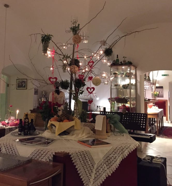 Restaurant zum Valentinstag Schlosshotel Rosenau