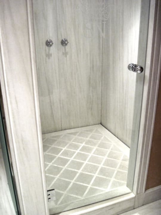 Marmor-Dusche Gran Hotel Son Net