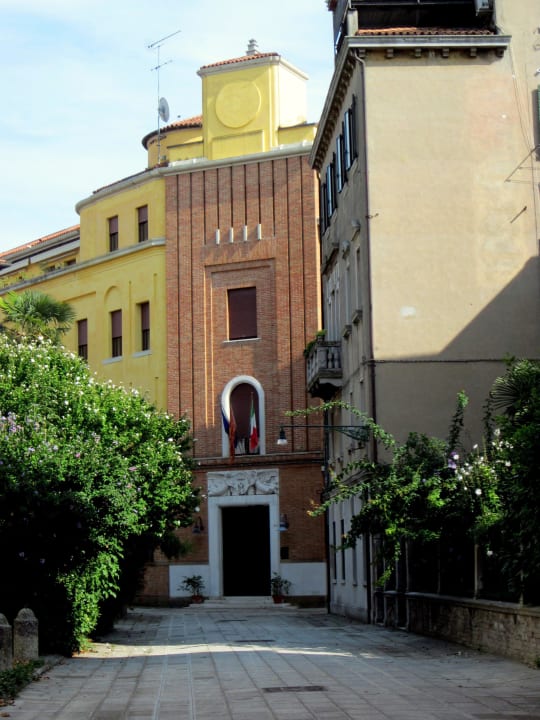 Ehemaliges Kloster als Hotel Hotel Indigo Venice - Sant'Elena