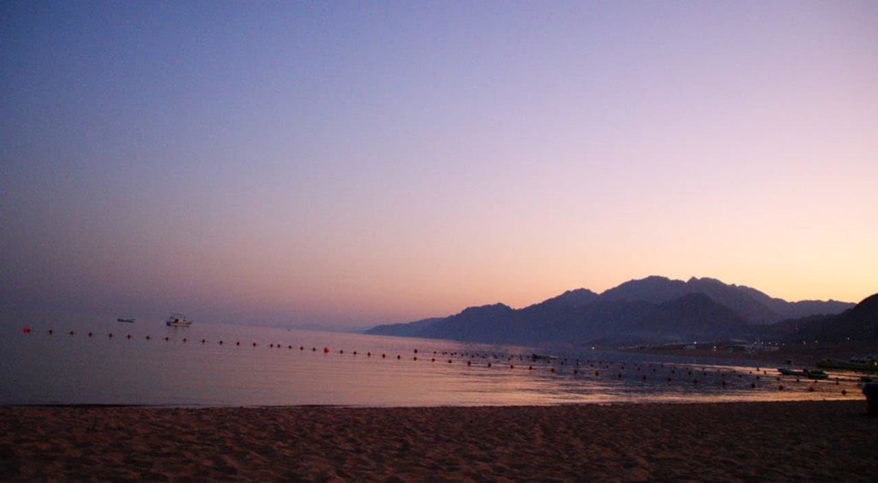 Alles rot JAZ Dahabeya