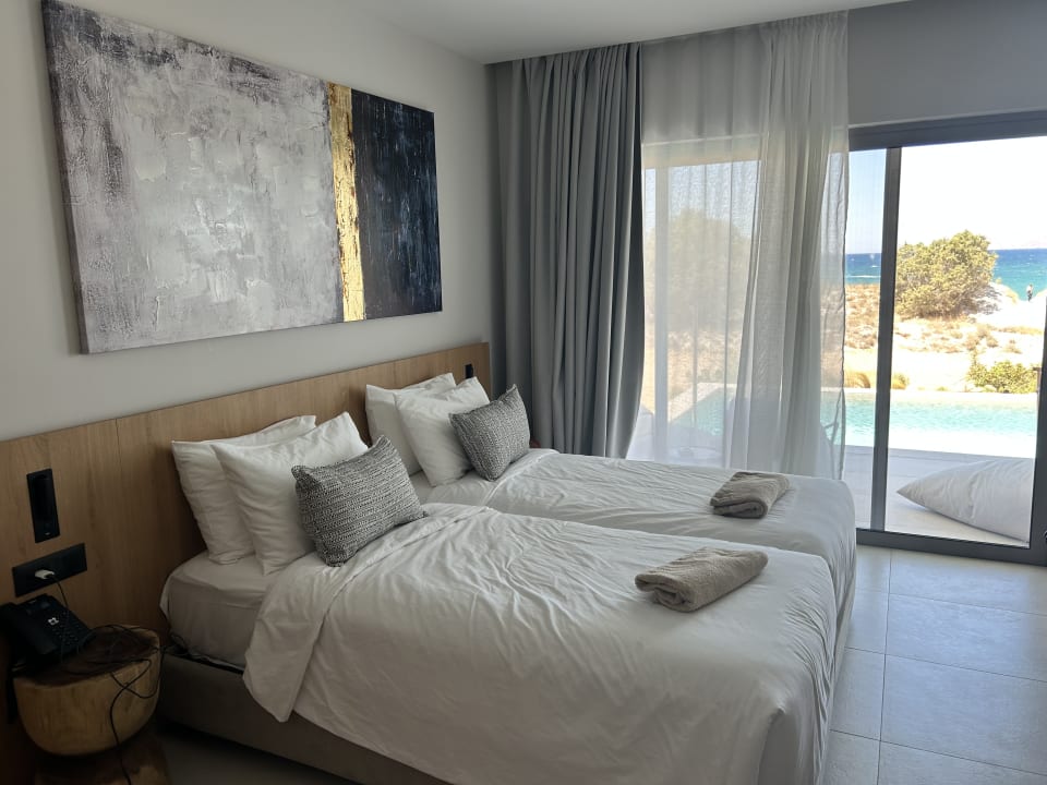Zimmer Paralos Kyma Dunes