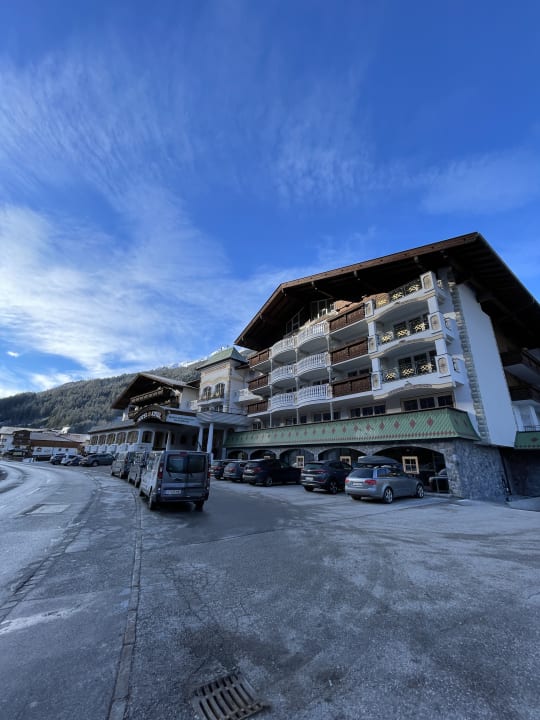 Außenansicht Alpenhotel Kindl