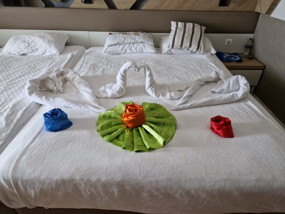 Zimmer Saturn Palace Resort Hotel