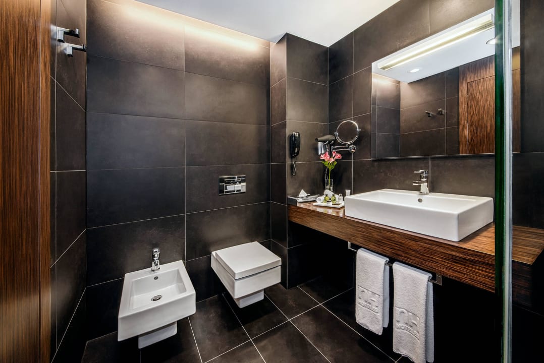 Bathroom NH Collection Olomouc Congress