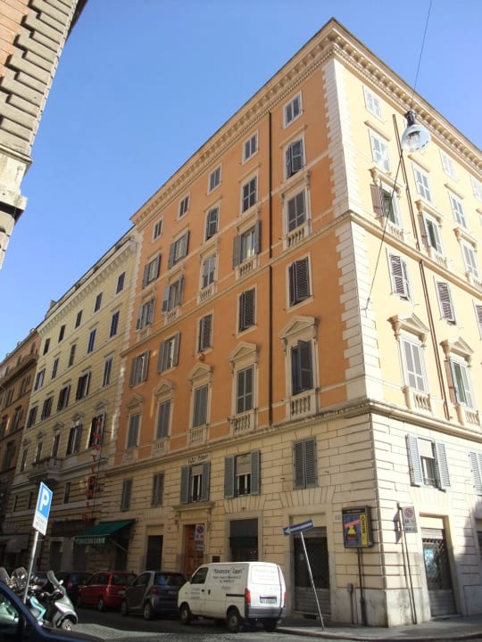 Das Hotel von außen Hotel Picasso