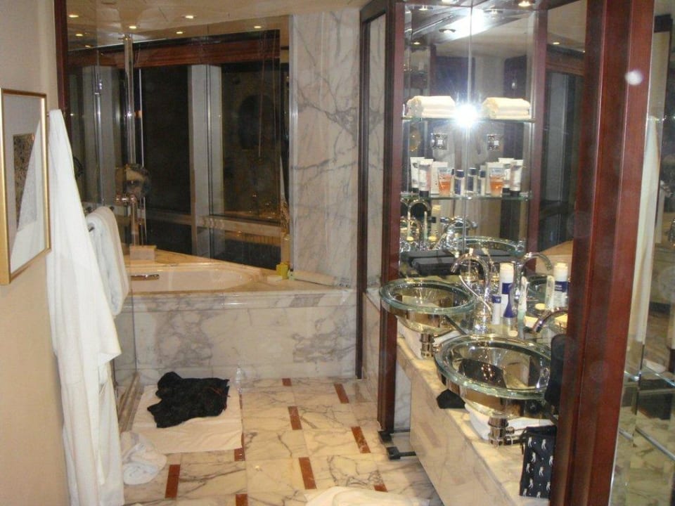 Bad Grand Hyatt Shanghai