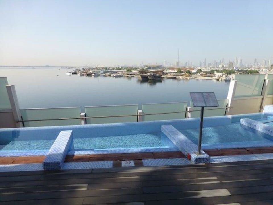 Whirlpool Crowne Plaza Dubai - Festival City by IHG