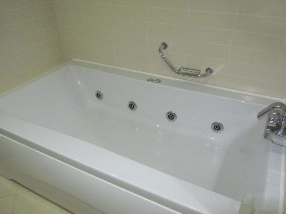 Jaccuzzi Crystal Family Comfort Collection